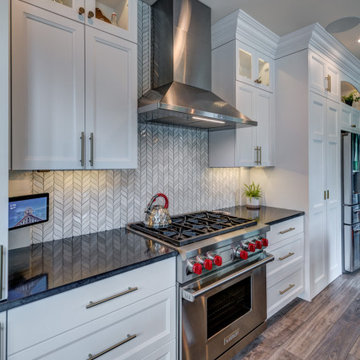 Retractable Backsplash Maximizes Kitchen Space