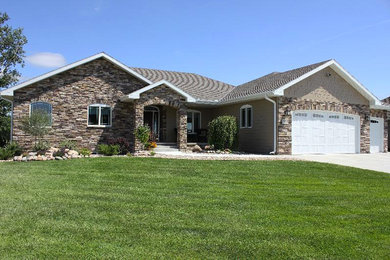 Example of a classic exterior home design in Orange County