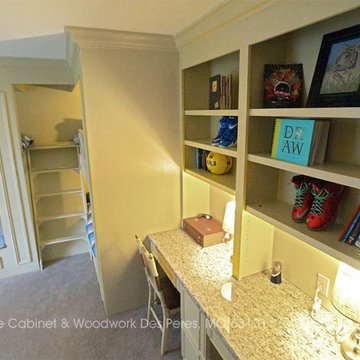 Bunk Room: Quad Bunk Beds with Bookcases and Desks