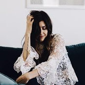 Mel Denisse's photo