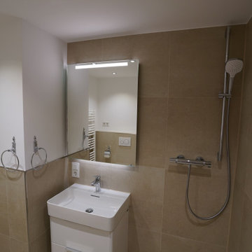 Aus einem Badezimmer wird ein Duschbad in München Bogenhausen