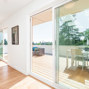 Hawthorne Hills Modern House third floor hall and deck