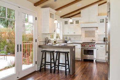 Arts and crafts kitchen photo in San Francisco