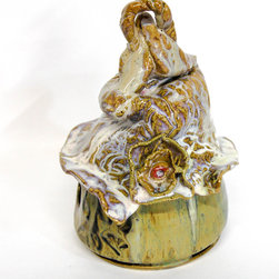 Stoneware birdhouse - Accent And Garden Stools