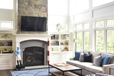 Living room - traditional living room idea in New York