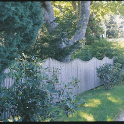 Scalloped Deerfield - Home Fencing And Gates