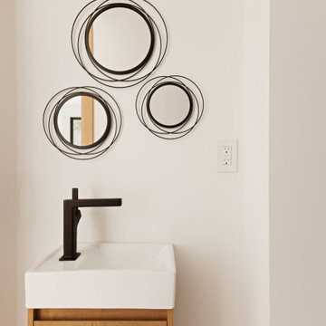 The hidden duplex & A home makeover - SB9 Investment property in Woodland Hills