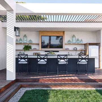 Malibu Spanish - Backyard Bar