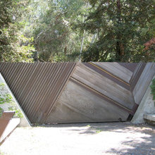 Gate
