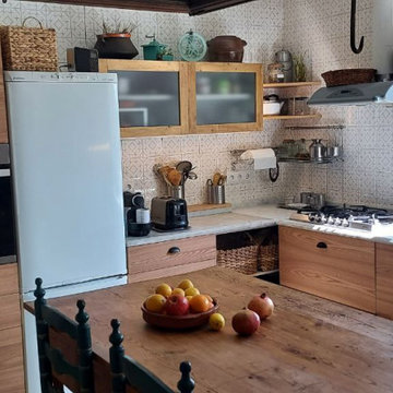 Rustical Kitchen Can Pou