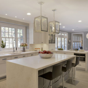 Traditional w/ Contemporary Style!