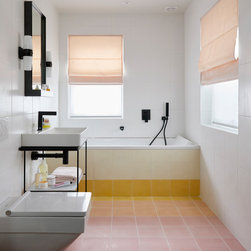 Ideal Home Show UK 2018 - project by Sophie Robinson - Bathtub and Shower Tap Sets