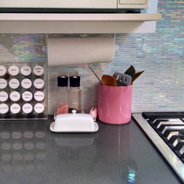 Iridescent Pearl White Stained Glass Tile Kitchen Backsplash