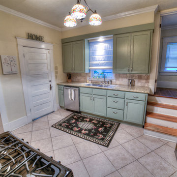 932 NW 16th St