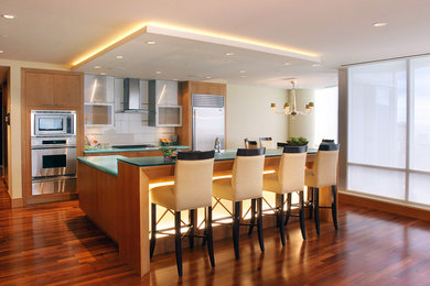 Example of a trendy kitchen design in Vancouver