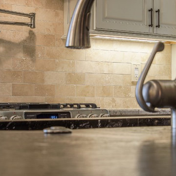 Hampton's Grant Area Kitchen