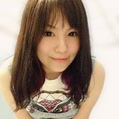 Yuri Lee's photo