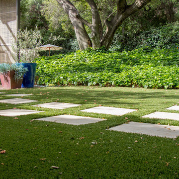 Pasadena Showcase Water Table and Stream