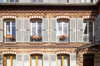 Inspiration for a contemporary exterior in Paris.