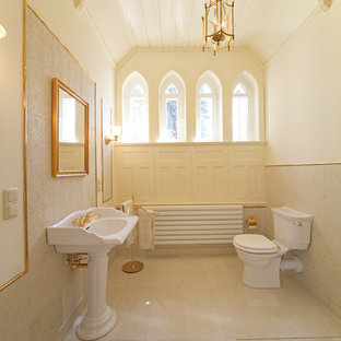 Bäder mit Kalkstein und Sockelwaschbecken Ideen, Design & Bilder