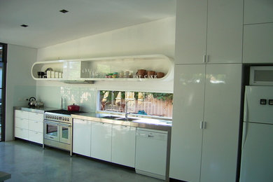 This is an example of a kitchen in Perth.