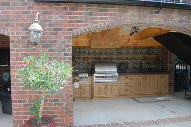 Francis Outdoor Kitchen