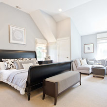 Sleigh bed
