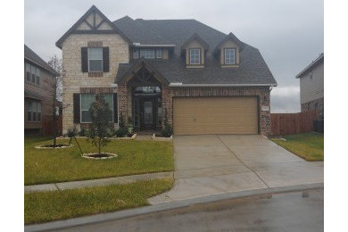 Inspiration for a timeless exterior home remodel in Houston