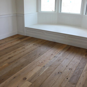 Antique Oak Hardwood Flooring, Living Room with Bay Window Seat