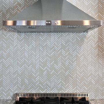 Bright, Neutral Kitchen