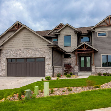 2019 Custom 2 story with Dual Island Kitchen, 5 beds, wet bar, exercise room