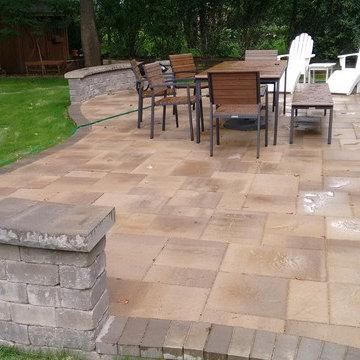 Belgard Paver Patio with Seat wall in Arlington Heights, IL