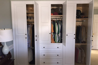Inspiration for a transitional closet remodel in Charleston