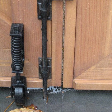 Custom Cedar Side Gate - Canebolt Close Up