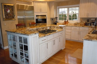 This is an example of a kitchen in Columbus.