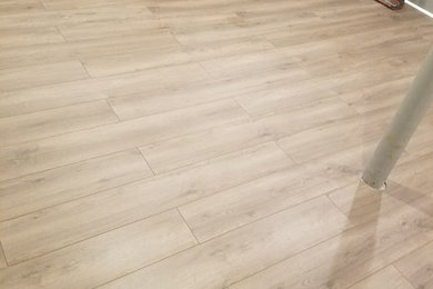 Hardwood laminate flooring 765 SQs