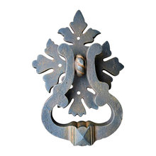 door knocker