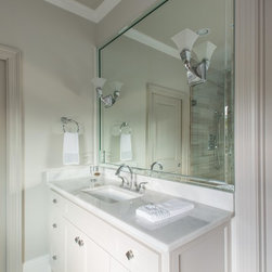Bianco Levantina marble bathroom - Products