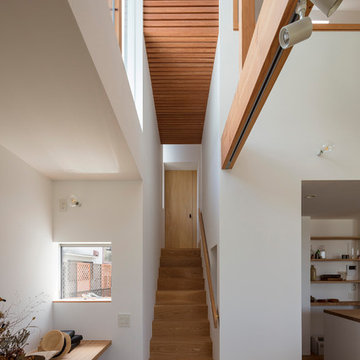 西松ヶ丘の家 空気が循環する包容力のある家 House in Nishimatsugaoka