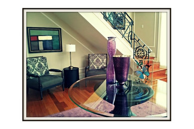 Transitional home design photo in Chicago
