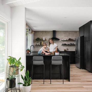 Modern warm neutral kitchen backsplash