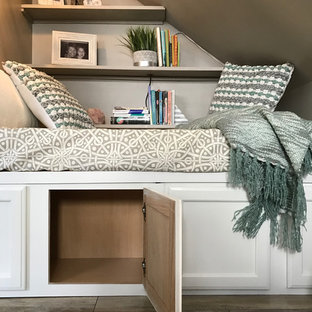 Diseño de escalera bohemia pequeña