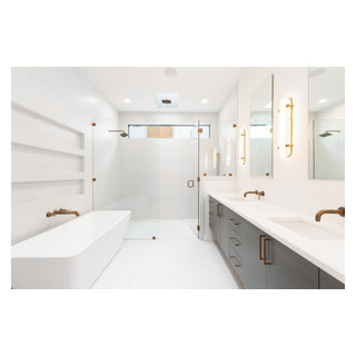 Green Hills 12 - Modern - Bathroom - Nashville - by Build Nashville | Houzz