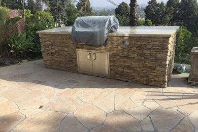 Inspiration for a landscaping in Los Angeles.