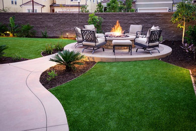 Example of a classic patio design in San Diego