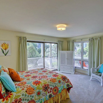 3751 Beach Court