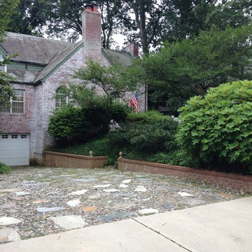 Before - overgrown laurels, viburnum and hydrangeas