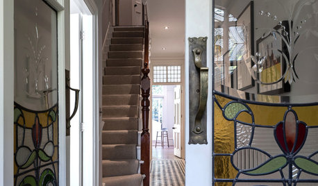 How to Sympathetically Design a Period Hallway