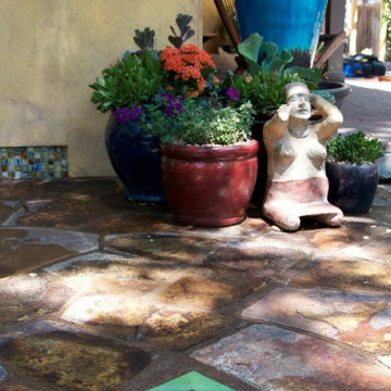 Pots and letters
