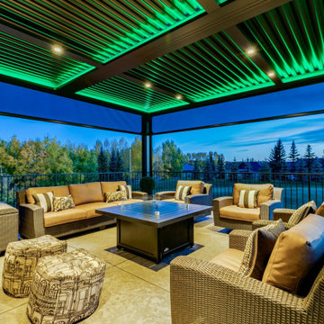 Upper Deck StruXure Pergola with Phantom Screens & Multi Colour Lights